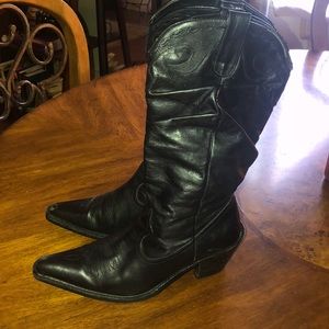 Women’s cowboy boots